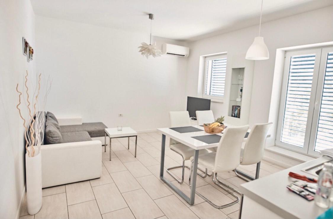 Apartments & Rooms Artemus Belveder Koper Dış mekan fotoğraf